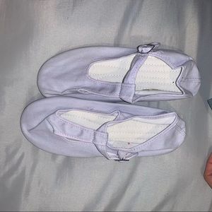 UO light lilac Mary Jane T-strap shoes